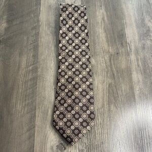 Metropolitan View  Brown and Cream Floral 100% Silk Tie